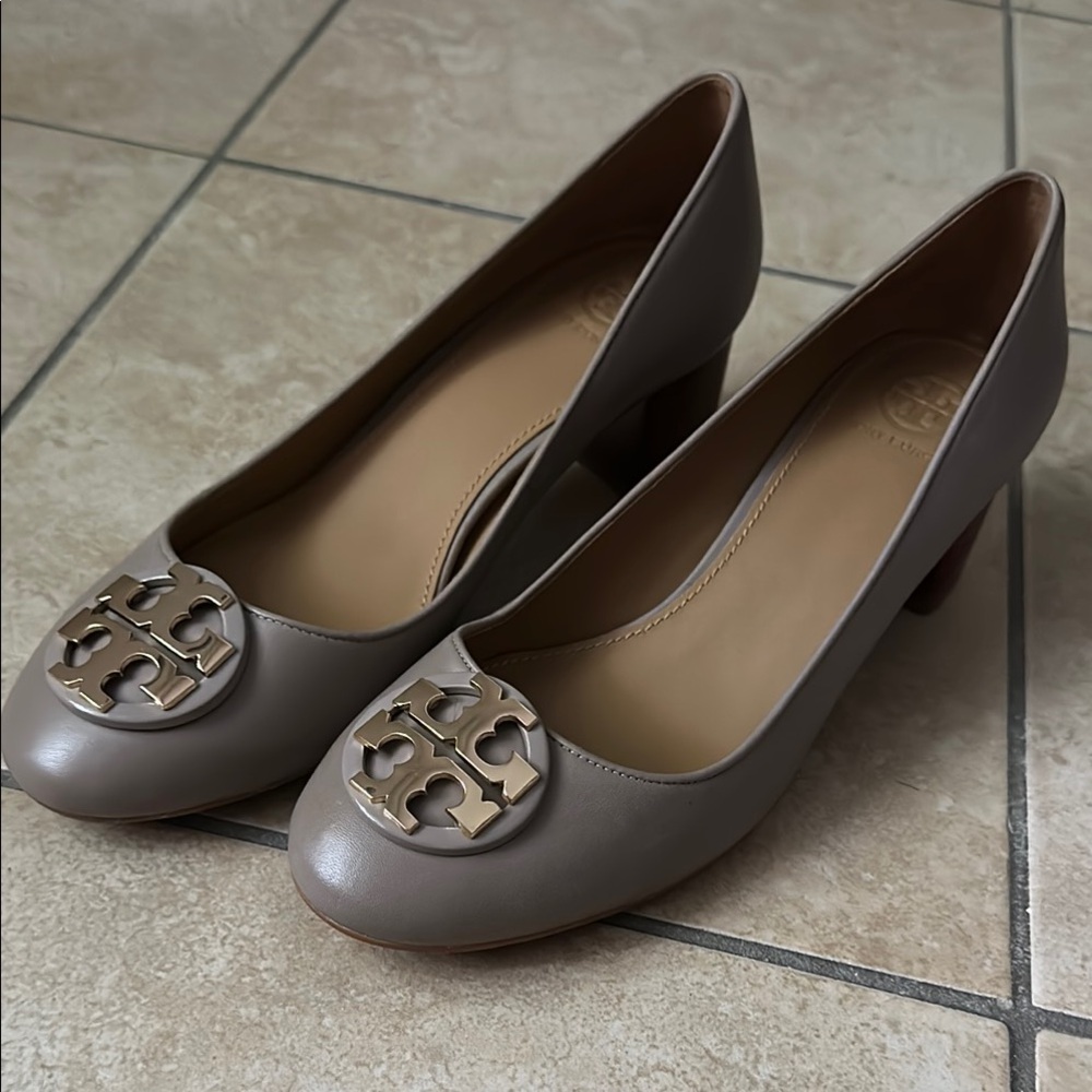 Tory Burch Tan Heels with Iconic Design